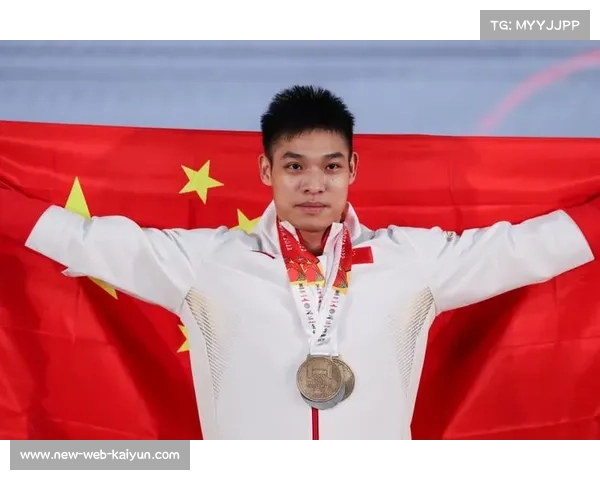 李大银打破挺举世界纪录 侯志惠伤退让人忧心 李大银打破挺举世界纪录 侯志惠伤退让人忧心