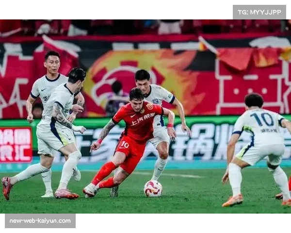 中超榜首惊魂战三球优势被追平海港趁机渔翁得利局势突变